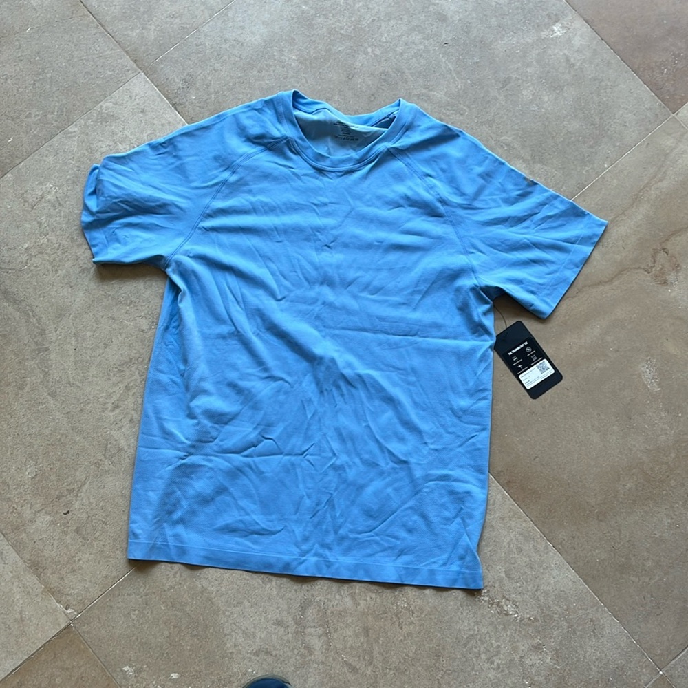 Fabletics training shirt